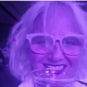 Meet your Posher, Theresa